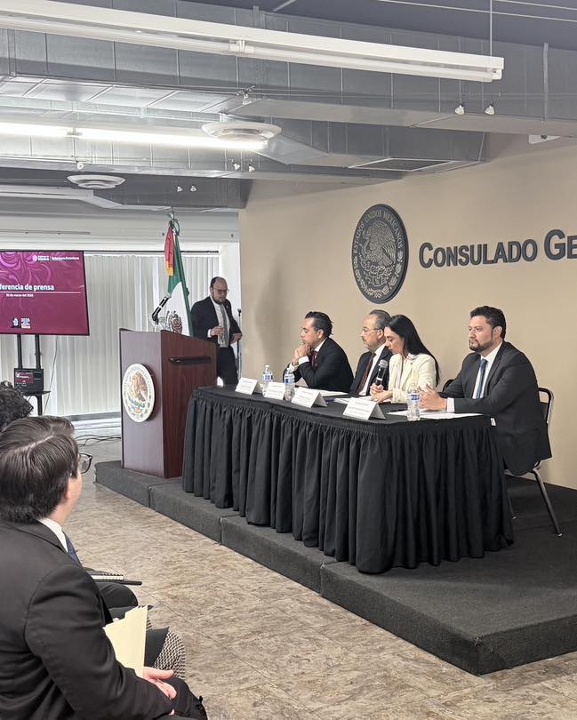 32 El Consulado de Mexico toma acciones legales por las muertes en el Centro de Detencion de Adelanto, California
